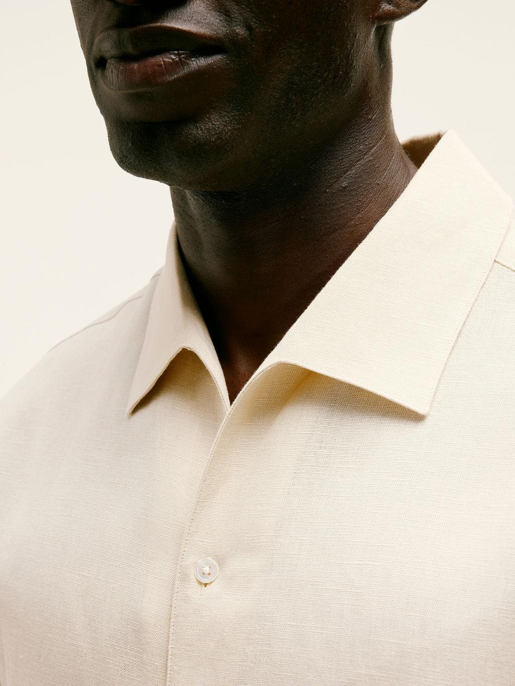 Short-Sleeve Linen-Viscose Shirt In Bleached Sand