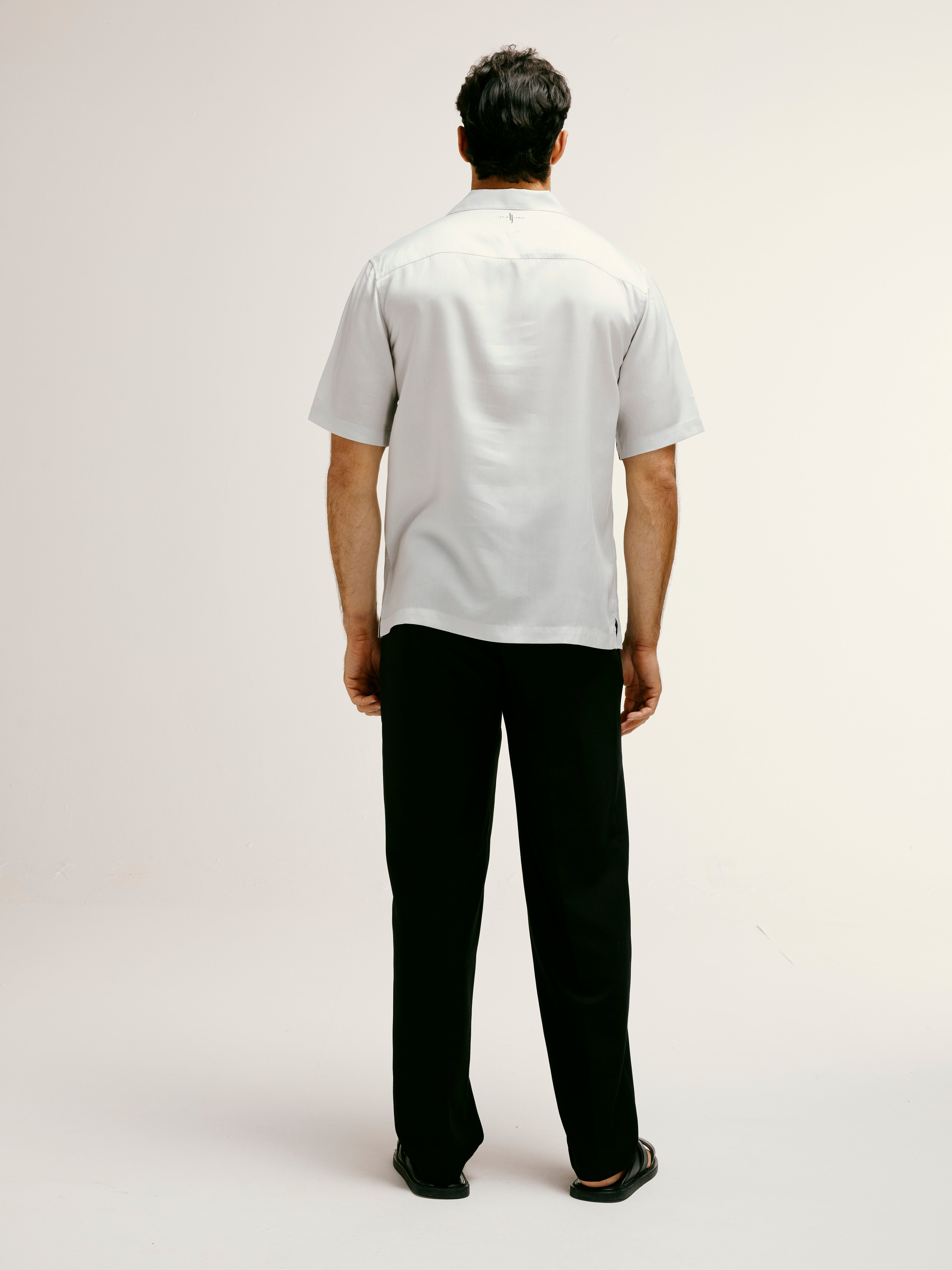Iris Floral Printed Tencel Shirt in Black and White