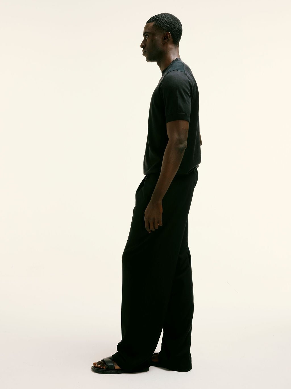 Cotton - Silk Blend Premium Knitted T-Shirt in black - Lewis James