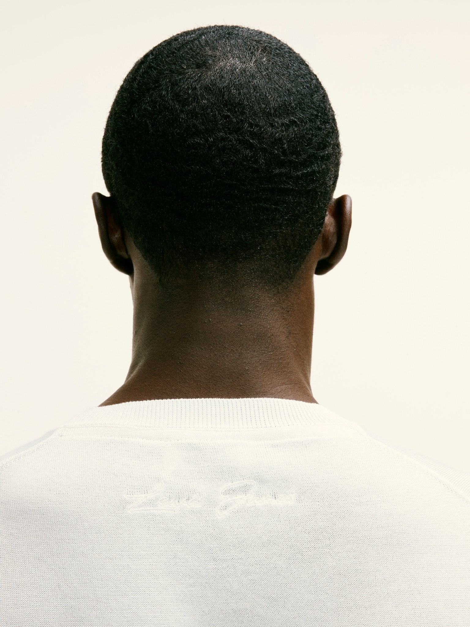 Cotton - silk classic fit Knitted T-Shirt in white - Lewis James