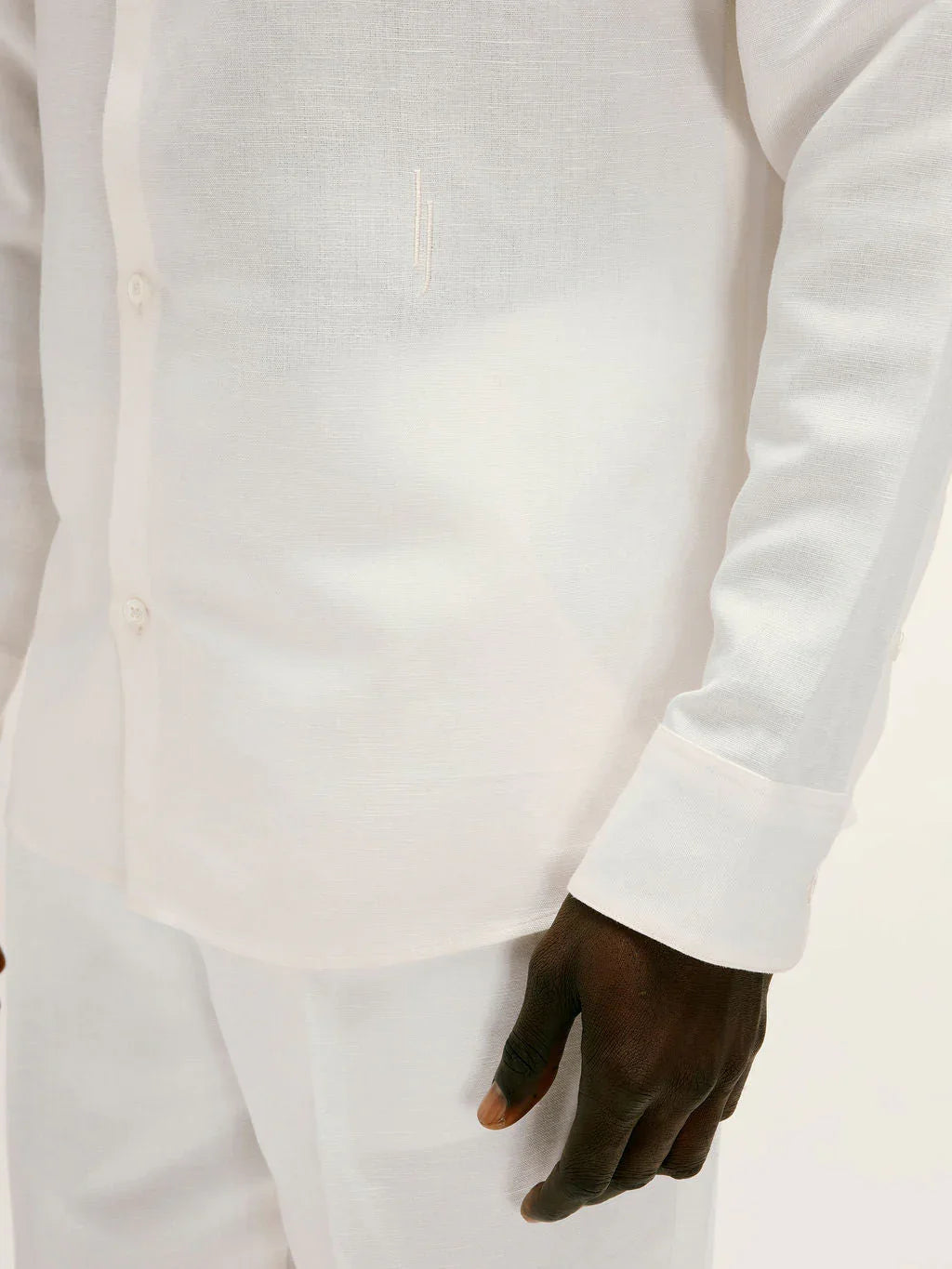 Cutaway Collar Linen - Viscose Shirt in White - Lewis James
