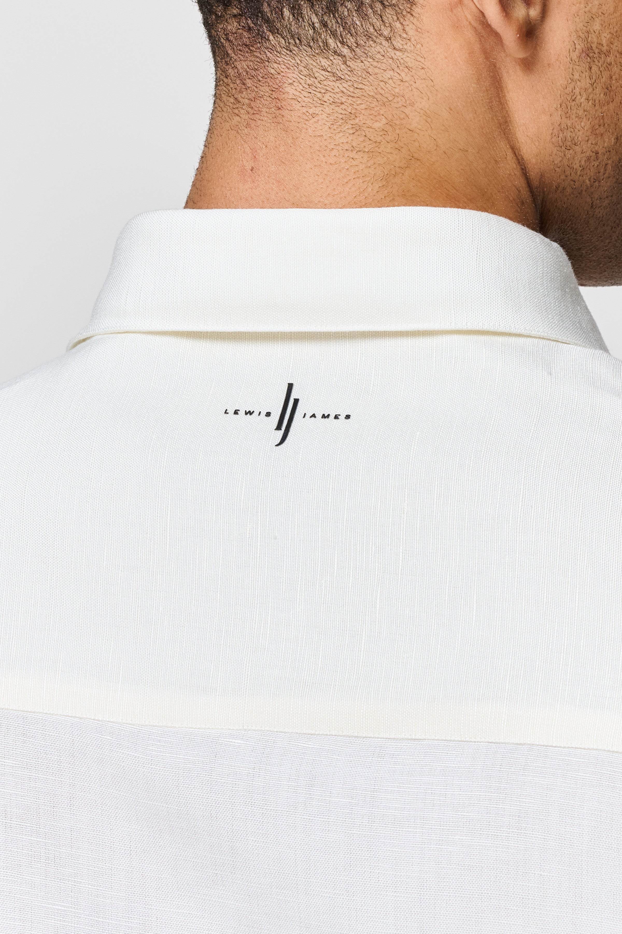 Emilio Cutaway Collar Linen-viscose Shirt