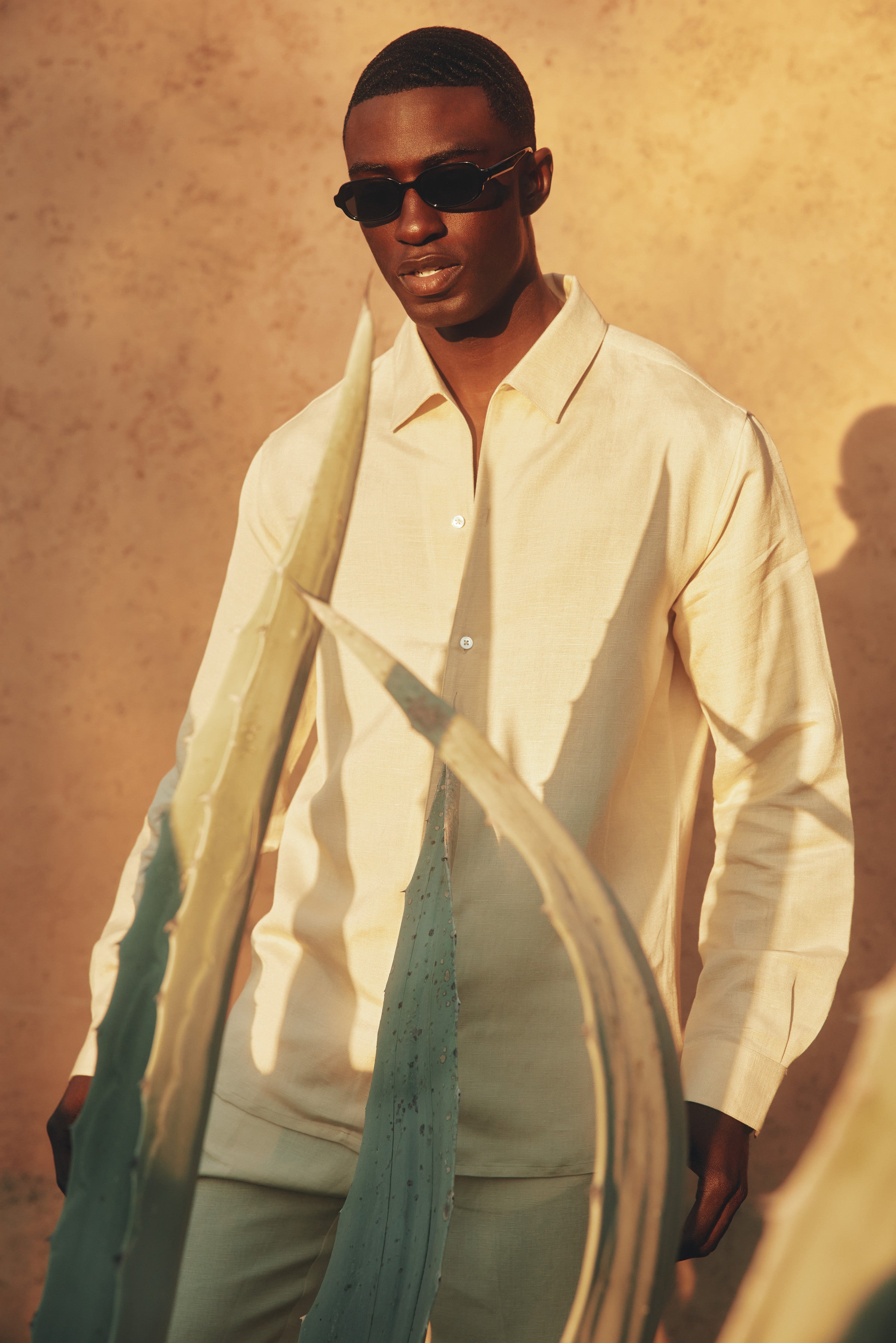 Emilio Cutaway Collar Linen-viscose Shirt