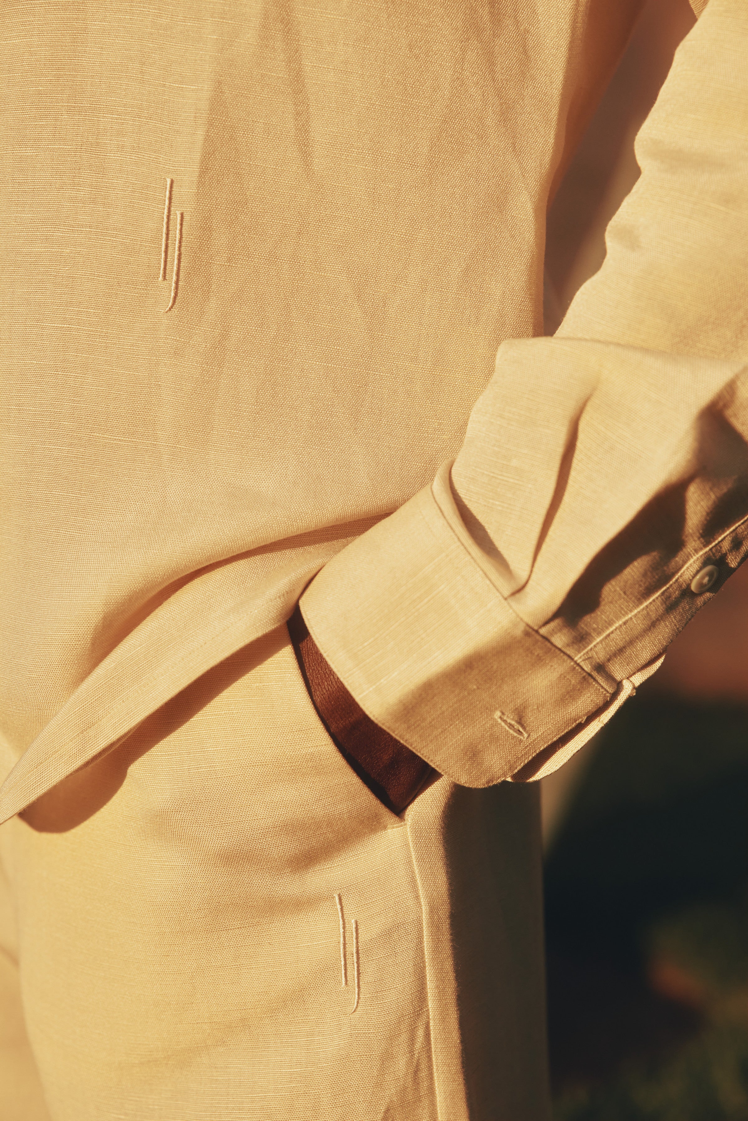 Emilio Cutaway Collar Linen-viscose Shirt