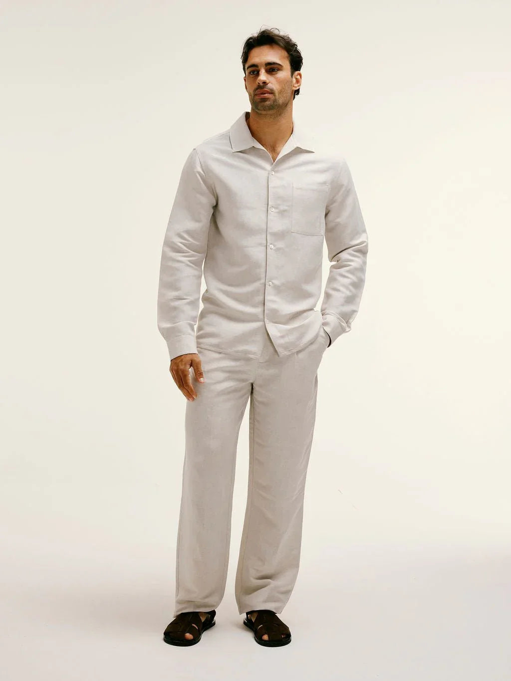 Long - Sleeve Linen - Viscose Shirt with chest pocket in Natural taupe - Lewis James