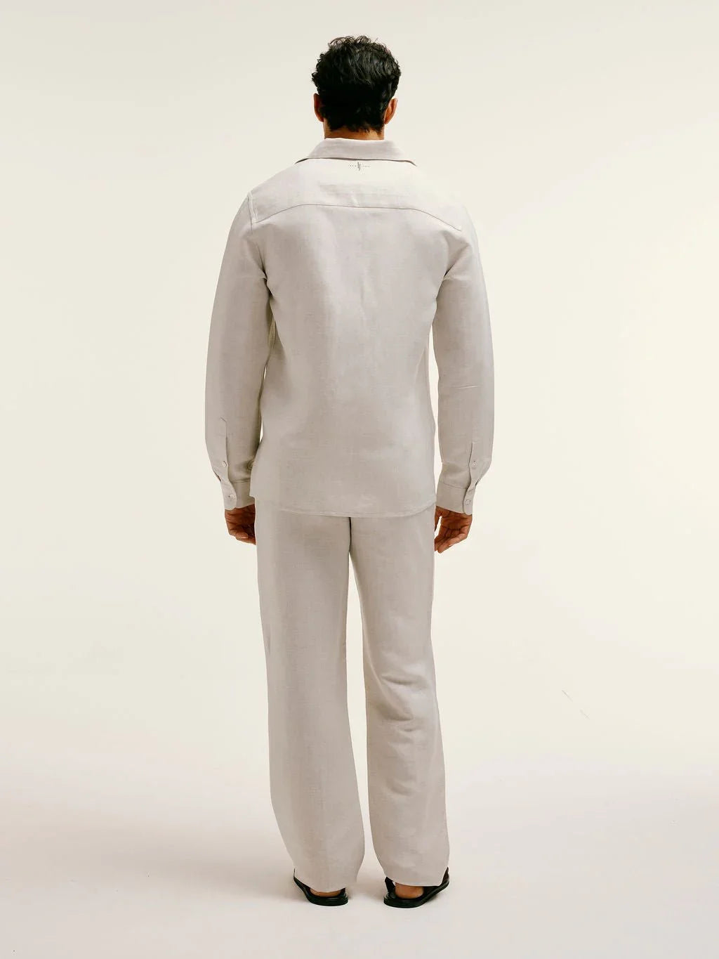 Long - Sleeve Linen - Viscose Shirt with chest pocket in Natural taupe - Lewis James