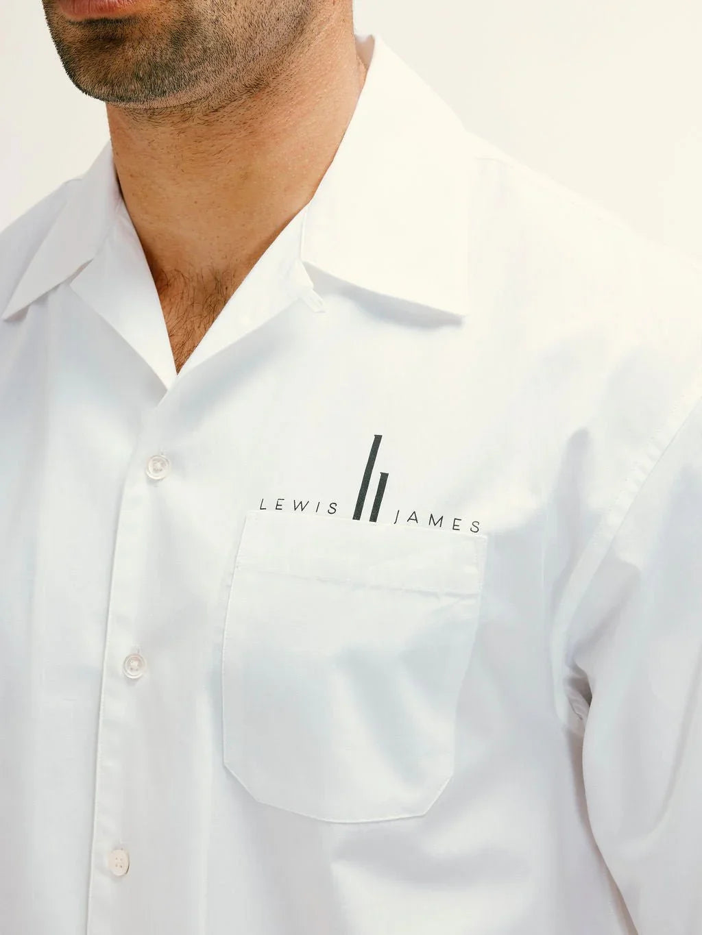 Oversized Bowling Shirt with hidden pocket Logo in White - Lewis James
