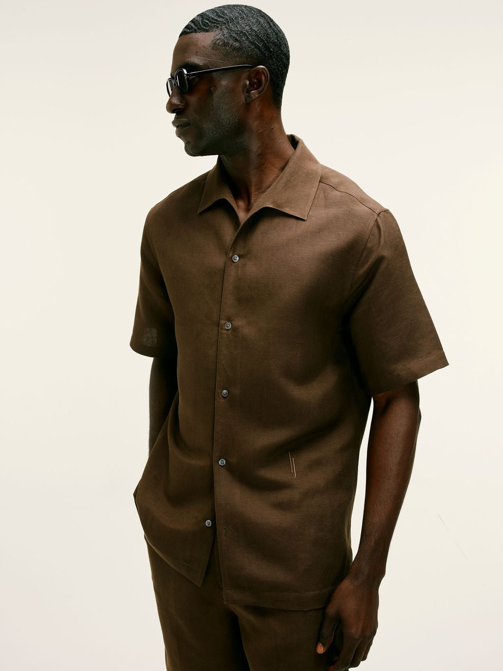 Short - Sleeve Linen - Viscose Shirt in Chocolate Brown - Lewis James