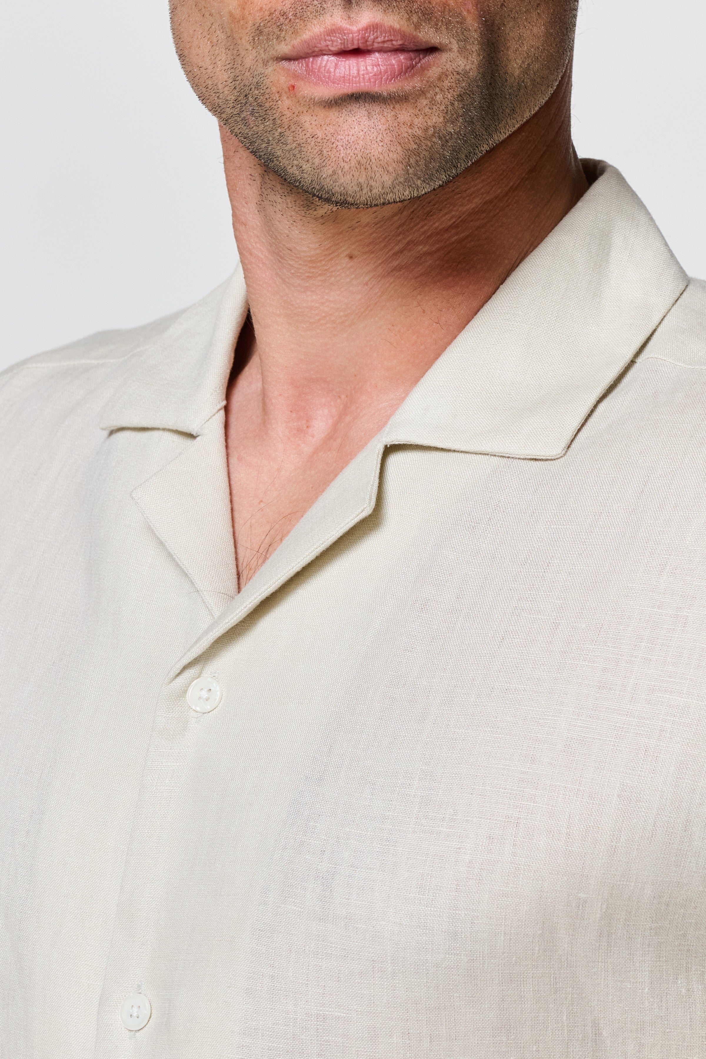 Arista Linen Cuban-Collar Shirt