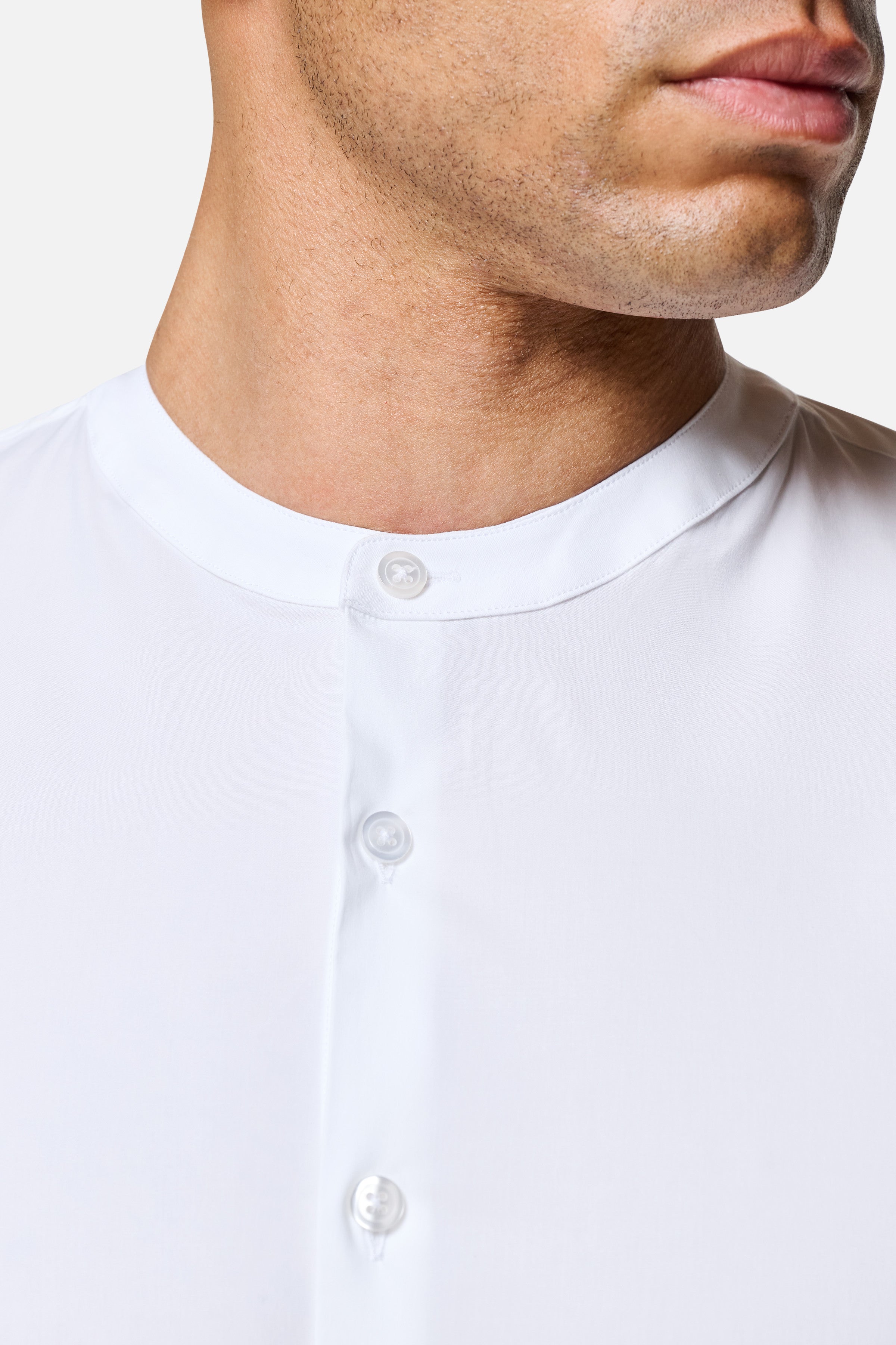 Regent Poplin Grandad-Collar Shirt