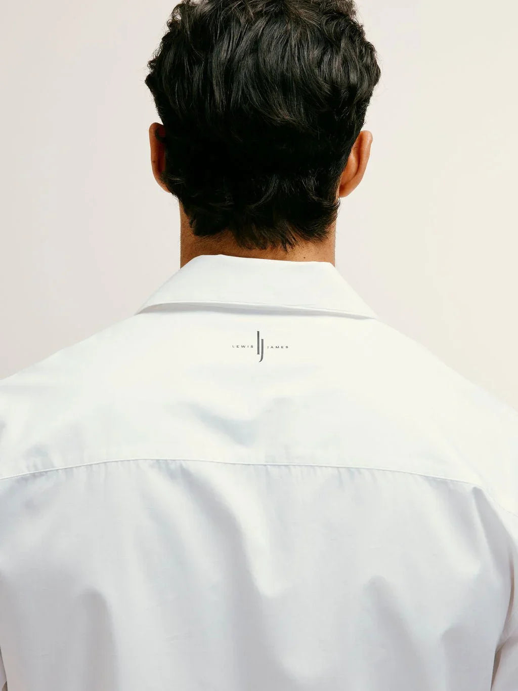 Oversized Bowling Shirt with hidden pocket Logo in White - Lewis James