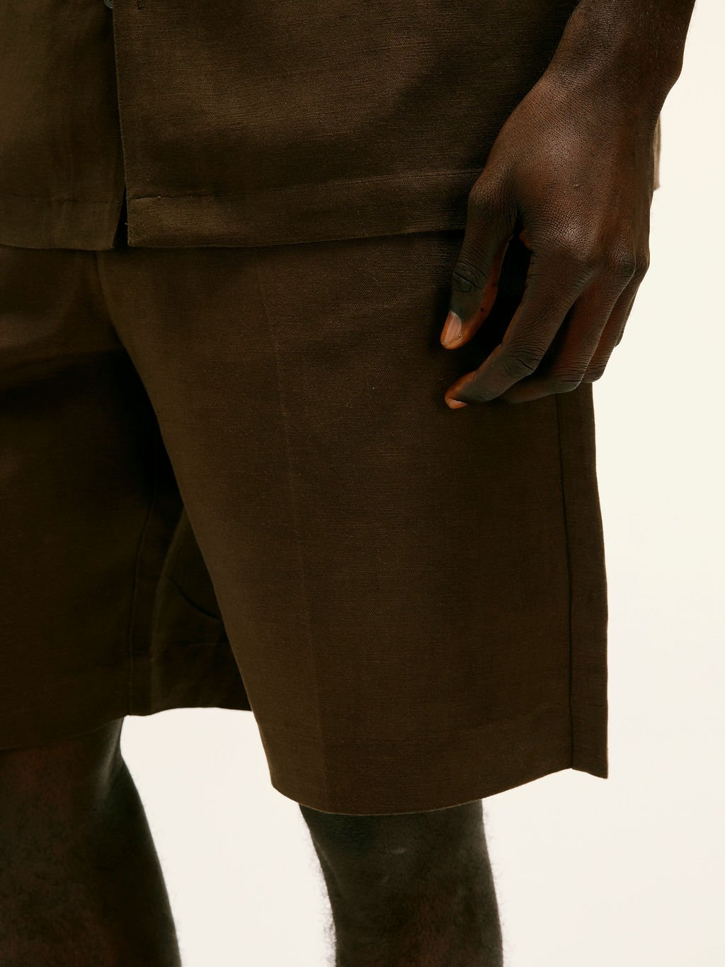 Relaxed Linen - Blend Shorts in Chocolate Brown - Lewis James