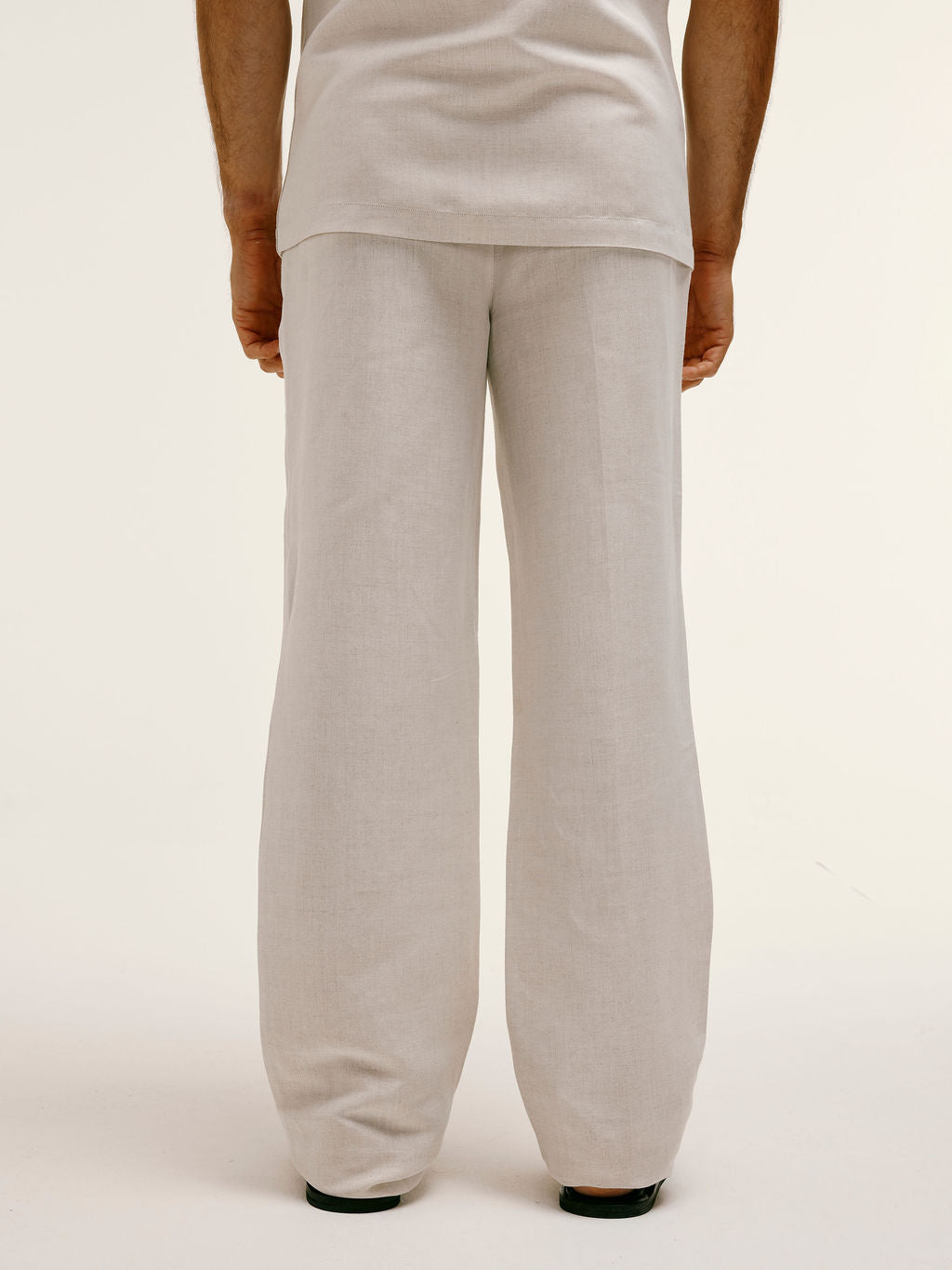 Straight - Fit Linen - Viscose Trousers in Natural Taupe - Lewis James
